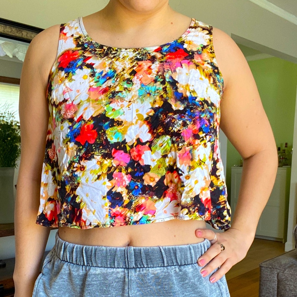 Small floral crop top